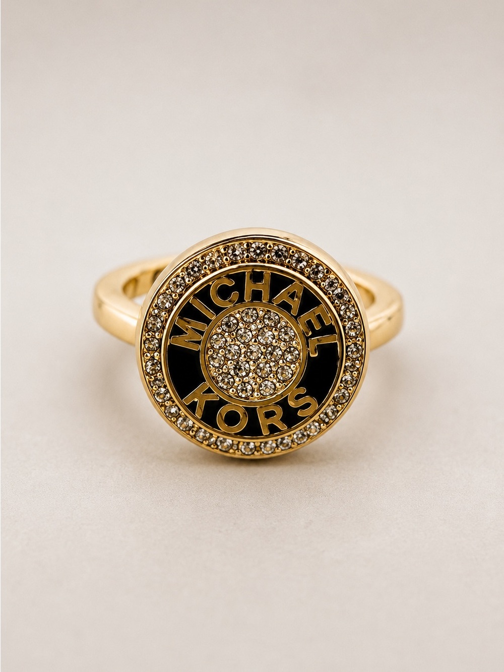 Michael Kors MK Logo Embellished Plaque Black Gold Ring. Size 7 - Picture 2 of 4